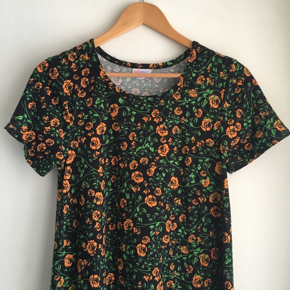 Lularoe Black Carly Dress with Roses Size Small